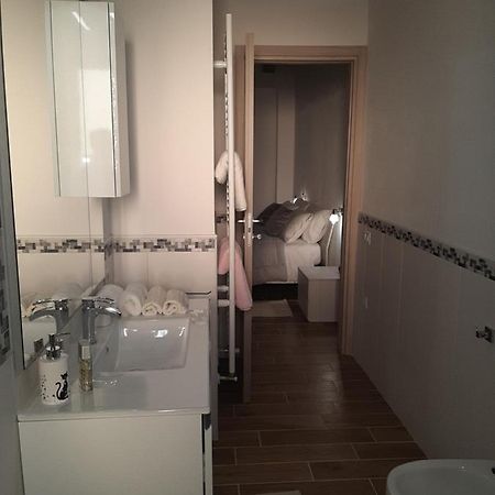 B&B Nonna Dedda โอริสตาโน ภายนอก รูปภาพ